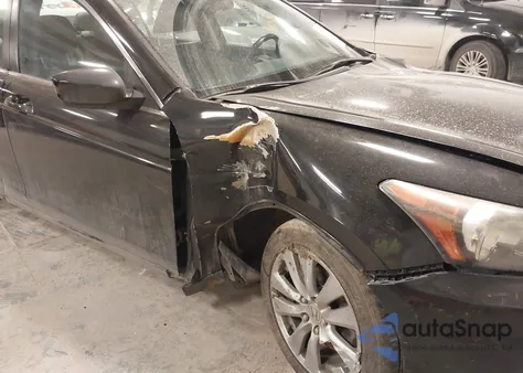 2011 Honda Accord 2.4 Ex-L from USA, damaged, VIN 1HGCP2F89BA080513